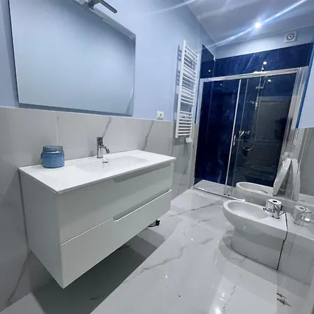 Thalore E Apartman *